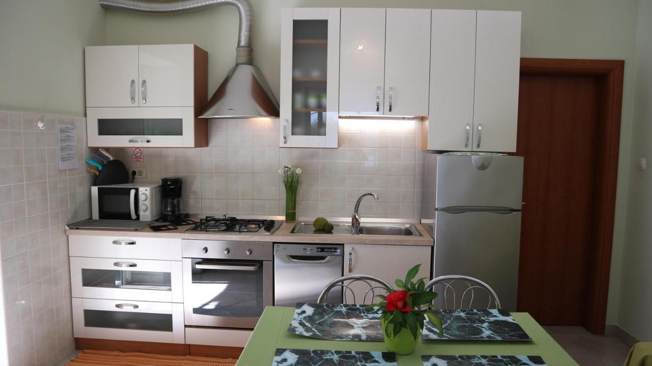 Apartments Komel II โอปาติยา ภายนอก รูปภาพ